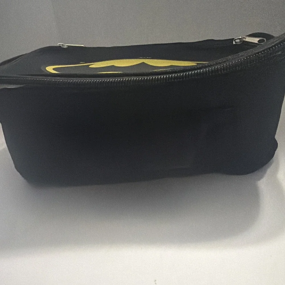 DC Comics Batman Insulated Lunch Bag Trevco Black Yellow Bat Signal Logo LNCH2